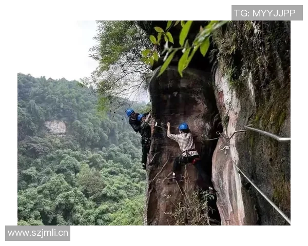 成都攀岩队的防守策略揭秘与攀岩深度分析 成都攀岩队的防守策略揭秘与攀岩深度分析